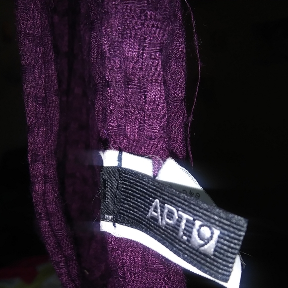 Scarf - Picture 2 of 3